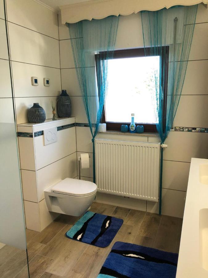 Vila Haus Zissi Burg Reuland Exteriér fotografie