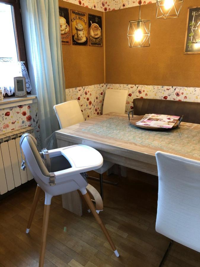 Vila Haus Zissi Burg Reuland Exteriér fotografie